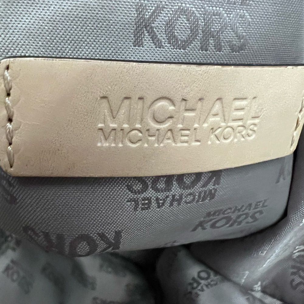MICHAEL KORS JET SET EAST WEST MIRROR BRONZE METALLIC PATENT LEATHER TOTE - Picture 8 of 14